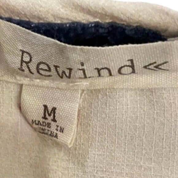 Creamy lace sheer top M - Picture 3 of 4